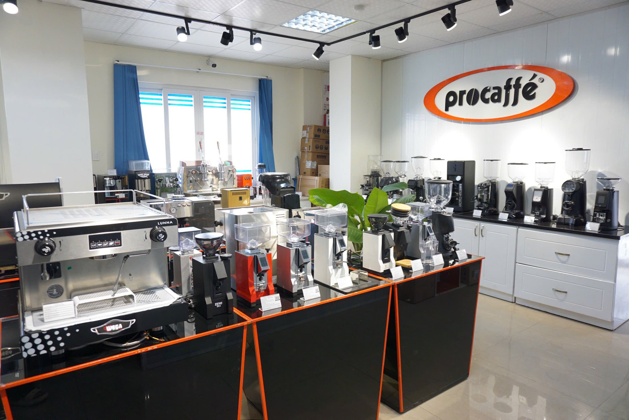 ProCaffe - Địa chỉ cung cấp máy pha cà phê uy tín, chính hãng