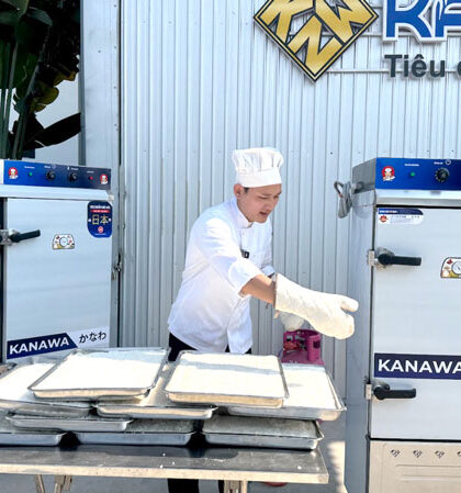 Tủ cơm công nghiệp Kanawa gồm những gì?