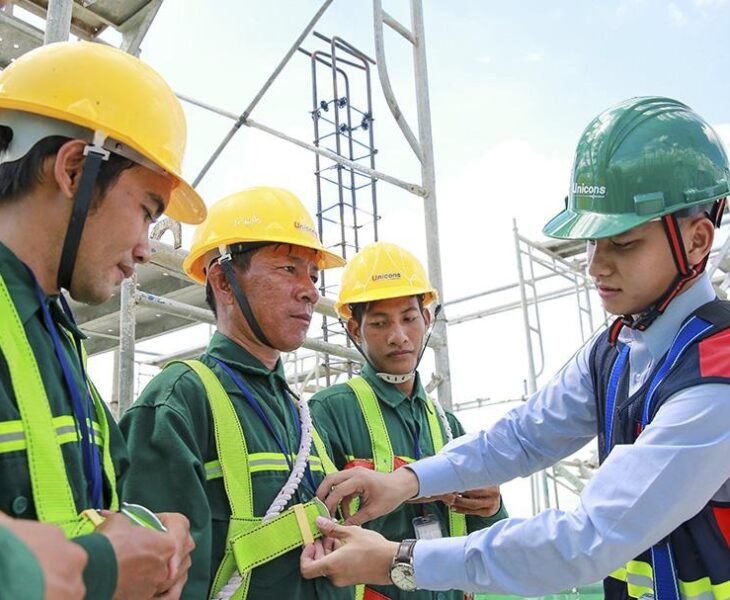 Kinh Nghiệm Chọn Quần Áo Bảo Hộ Lao Động Chuẩn Theo Ngành Nghề